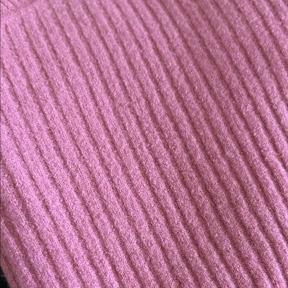 Vintage Pink Ribbed Wool Knit Sweater - Picture 5 of 5